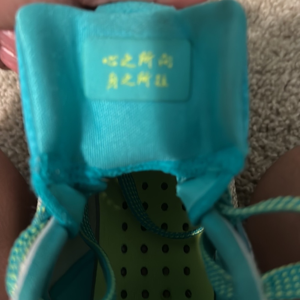 Jordan’s size 5Y